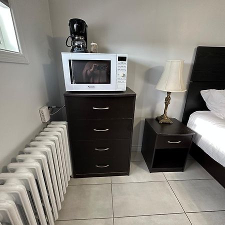 Motel Le Refuge Шербрук Екстер'єр фото