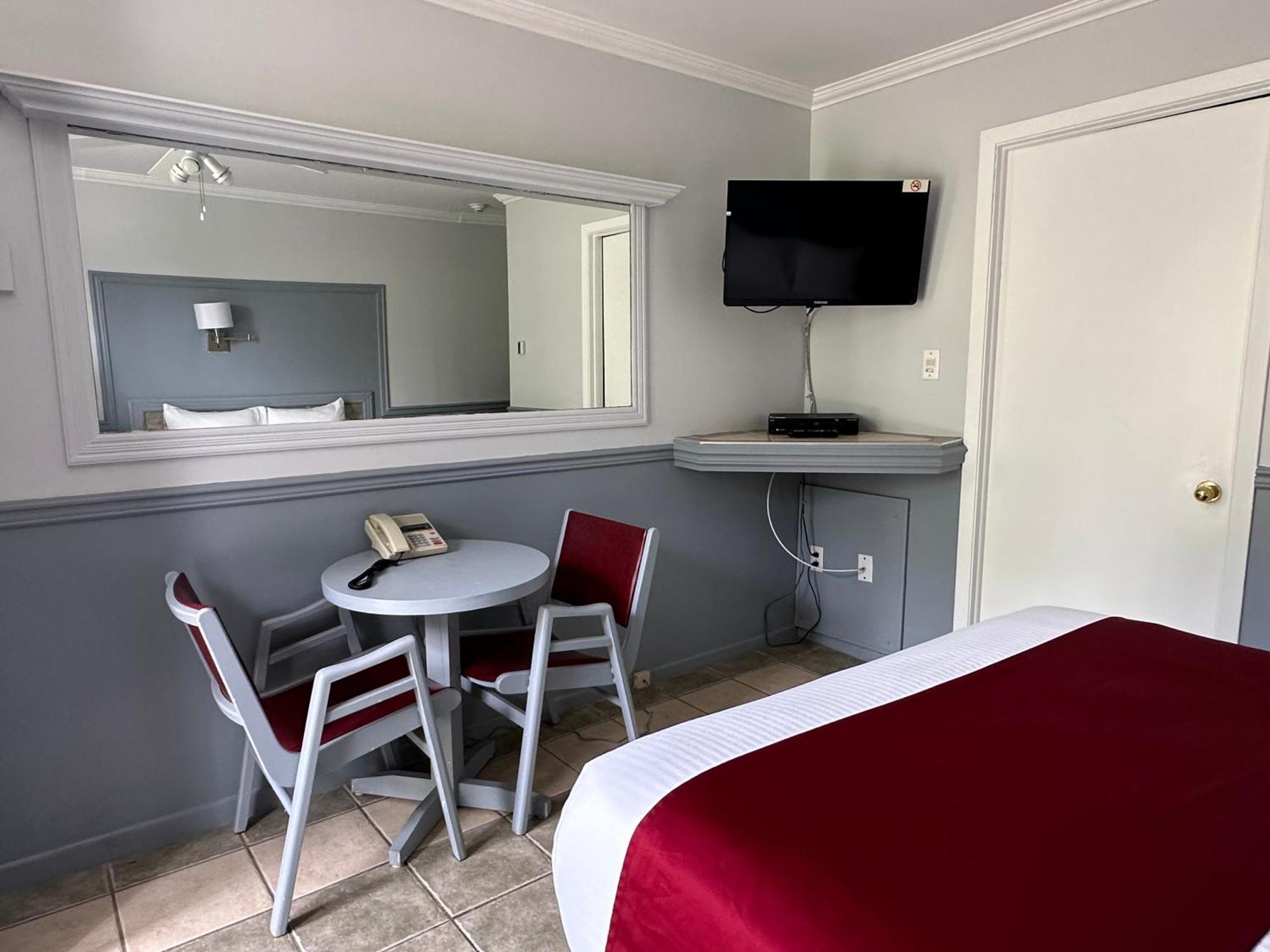 Motel Le Refuge Шербрук Екстер'єр фото